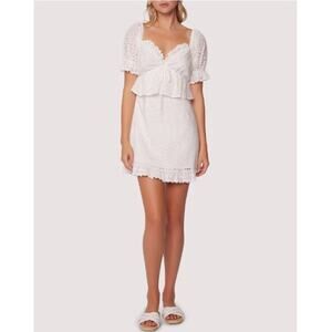 New LOST + WANDER Women's White Petals Of The Sky Eyelet Mini Dress Size M